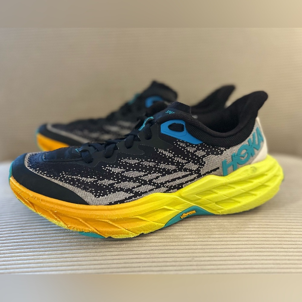 Hoka Women's Black & Yellow Speedgoat Trail Running Shoes Size 7 - Picture 3 of 10